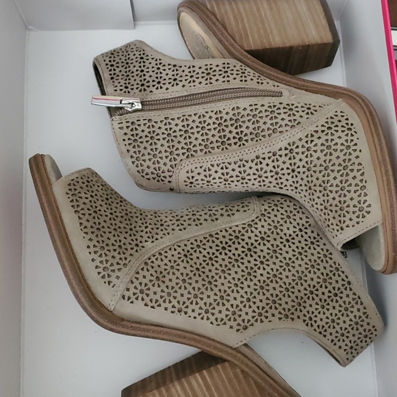 Vince camuto sandal - Picture 4 of 4